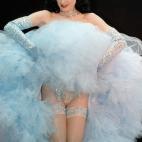 5c8b5bdf230000d504248799