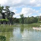 En el distrito 12 de Paris se encuentra lo que los usuarios de TripAdvisor conocen como "un gran respiro dentro de la ciudad". Este es el lugar ideal para pasear, explorar el bosque de Vincennes y descubrir un ambiente totalmente distinto acompa...