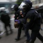 5c8b5e0b3b000054066d680d