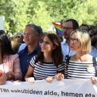 5c8aedd02400000a05a3ea31