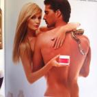 En un anuncio dea línea de productos de belleza italianos. (PSD photo)