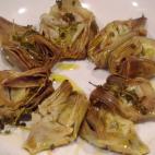 Más sencilla todavía. Lleva aceite, sal y alcachofas. Controla los tiempos y la temperatura del horno siguiendo estos consejos.