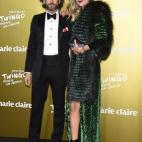 5c8b76ba240000f7054d8c27