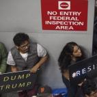 5c8ab009240000f404a37f1d