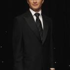 5c8b1fc0240000f7054ce8cf