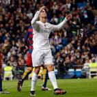 5c8b79032000009e0470d9f6