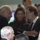 5c8b5a03230000d5042483c3