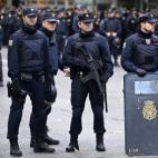 5c8b78b0230000040124d1f0