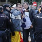 5c8b78b1240000f7054d9163