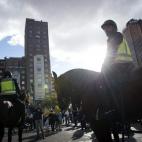 5c8b78b2240000f404a4ce1a