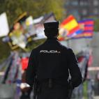 5c8b78b5360000a61b6d2b85