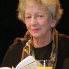 Fecha y lugar de nacimiento y muerte: Prowent (ahora Kórnik), Polonia, 2 de julio de 1923 - Cracovia, Polonia, 1 de febrero de 2012. Premio Nobel en: 1996 Obras cumbre: Lecturas no obligatorias (1992), Instante (2002), Aquí (2009) Curiosame...