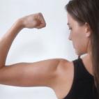 Un estudio en la revista Cell Metabolism reveló que la cafeína tuvo un efecto similar al del ejercicio en las moléculas de ADN de los músculos. Estos cambios positivos se notaron más rápidamente que los producidos por ejercicios.