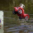 5c8b60853b000054066d6e32