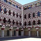 La ciudad extremeña tiene uno de los carnavales más importantes de España. Son Fiesta de Interés Turístico Nacional y en ellos, cada año, miles de personas disfrazadas recorren sus calles. Estos carnavales se convierten en especiales para ...