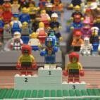 5c8b61212500000704ca84a6