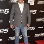 5c8b145f200000450470178f