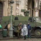 5c8b7ba0360000e01c6d32b4