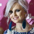 5c8a7b81360000c81a6b86d0