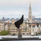 5c8b7ba524000093024d988c