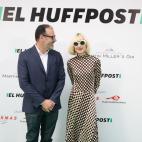 El director de 'El HuffPost', Guillermo Rodr&iacute;guez, y la cantante Cintia Lund