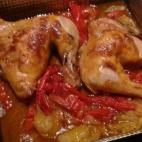 Al ser al horno es muy f&aacute;cil de hacer: s&oacute;lo hacen falta un par de pimientos y un tomate. Encuentra los tres pasos para hacerlo aqu&iacute;.