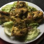 Para hacer este delicioso pollo al estilo marroqu&iacute; solo hace falta algo m&aacute;s de una hora de preparaci&oacute;n y cebolla, ajo, perjil, cilantro, c&uacute;rcuma y jengibre. Encuentra el resto de ingredientes y c&oacute;mo prepararlo ...