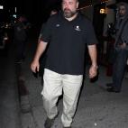 5c8b6186240000f404a49277