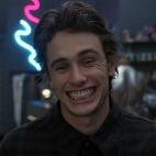 A Paul Feig y Judd Apatow (creador y productor, respectivamente) no les parecía que James Franco fuera atractivo y pensaban que su boca era demasiado grande para su cara. Así lo expresaban: "Cuando todas las mujeres de la oficina empezaron a h...