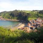 Con algo menos de 300 habitantes, el pequeño pueblo de Tazones es uno de los más bonitos del norte de España. En su día fue un importante puerto ballenero y fue aquí donde, en el siglo XVI, el rey Carlos I desembarcó de Flandes y pisó por...