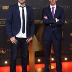 5c8b56d42300000401247d09