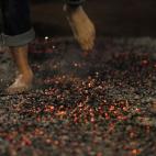 5c8b6218240000f404a4942f