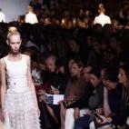 5c8b70612400006d054d7b71