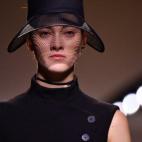 5c8b7070230000040124bc02