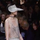 5c8b70772500000d04caab1d