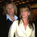 5c8b62a72000009d0370a13b