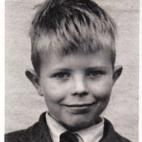 5c8a75b1240000f404a31b61