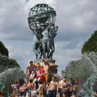 5c8ab0352400004205a37f63