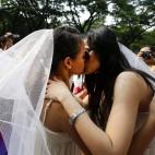 5c8ab03f2400000a05a37f75