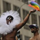 5c8ab043250000e203c9755b