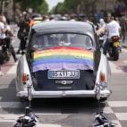 5c8ab049360000c81a6be1f4