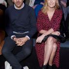 Con vestido estampado en la Mercedes Benz Fashion Week de Madrid