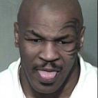 El boxeador fue detenido en Scottsdale, Arizona, por conducir bajo la influencia. Diciembre 2006.