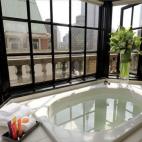 5c8b2cfb230000d504244c2d