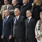 5c8b605e360000a61b6cecc6