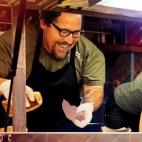 Si comen perritos calientes en la calle... americanada.