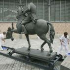 5c8a6f332000009e046f2713