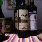 El vino Milano, que tiene ese nombre porque as&iacute; llama Antonio a Merche, es uno de los productos m&aacute;s conocidos de Cu&eacute;ntame, junto con el vino Cruz de Sagrillas, tambi&eacute;n de las bodegas Alc&aacute;ntara. De hecho, este &...