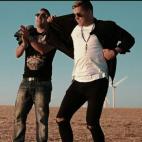 Con el paso del tiempo, Andy y Lucas han decidido abandonar las playas como escenario de sus videoclips y ahora se rodean de molinos de energ&iacute;a e&oacute;lica para interpretar sus canciones.