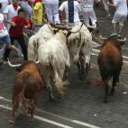 5c8b7cbc200000430470e2b3